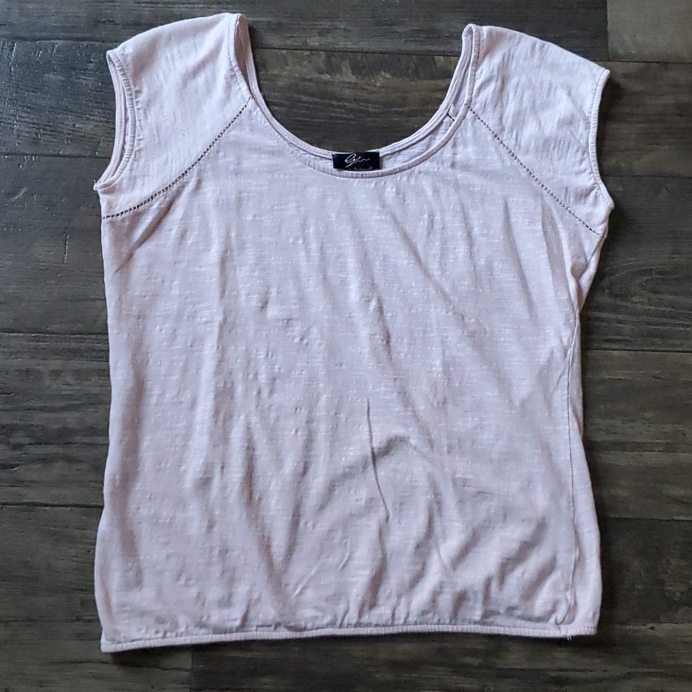 eyn Scoop Neck Lasercut Short Sleeve Burnout Top